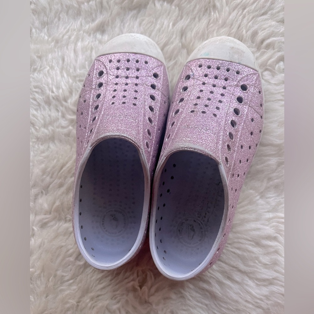 Native shoes - purple glitter